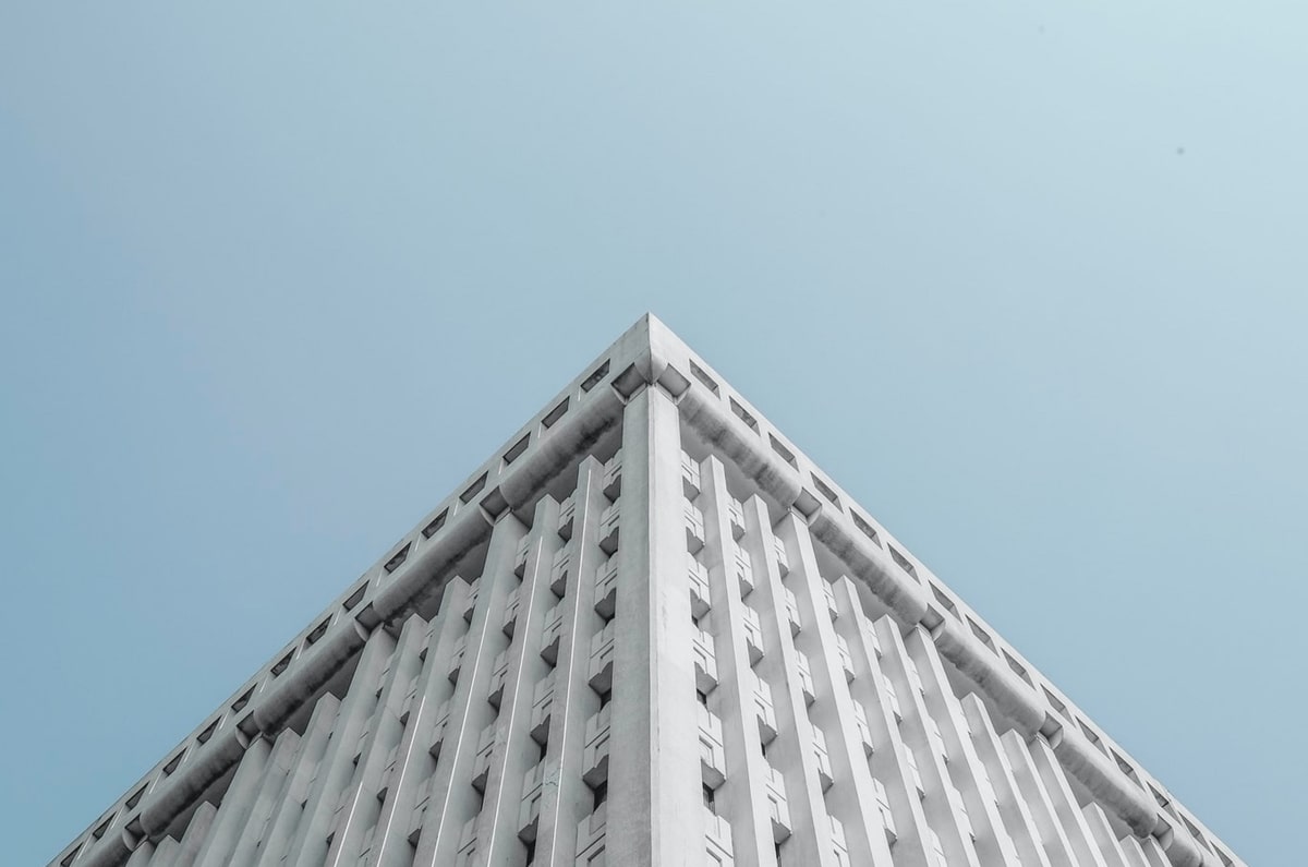 九游体育官网-NBA实力榜：活塞力压马刺占据榜首 雷霆位居第三