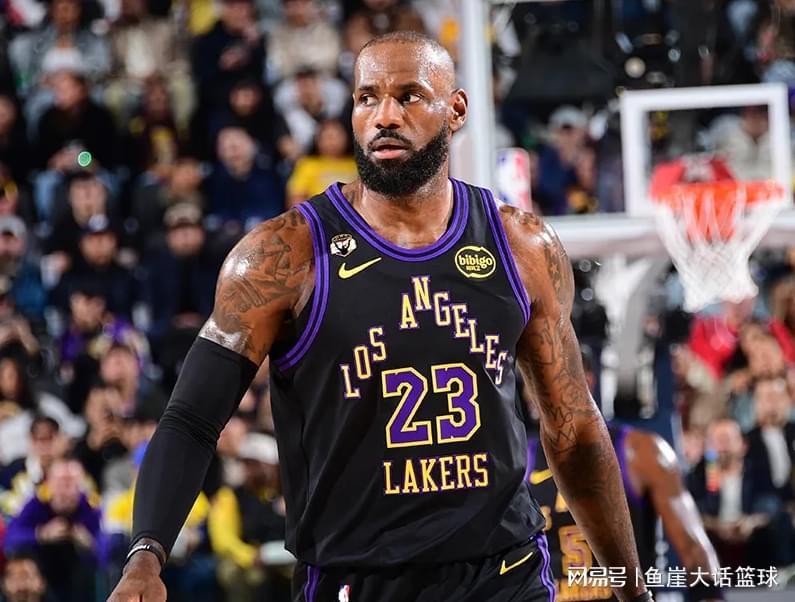 九游体育官方网站-湖人两大败因出炉，老詹回应质疑！东契奇两人真该批，雷迪克不满